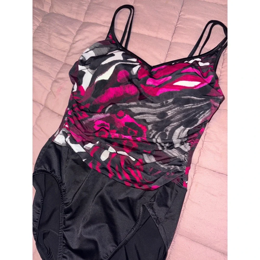 Croft & Barrow Women Black Pink‎ Tummy Control One Piece Swimsuit Size 10